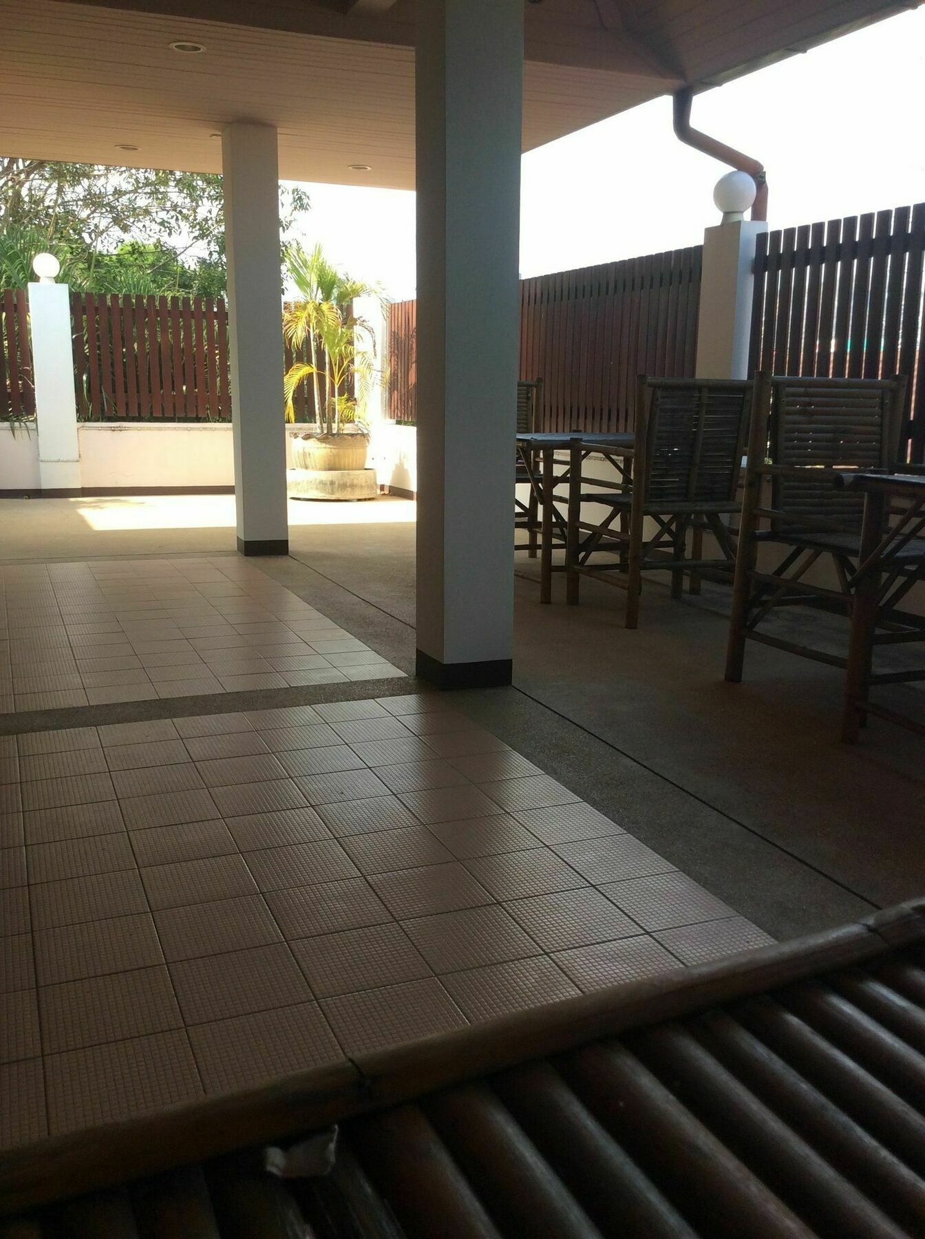 The Nine Guest House Kanchanaburi Exterior foto